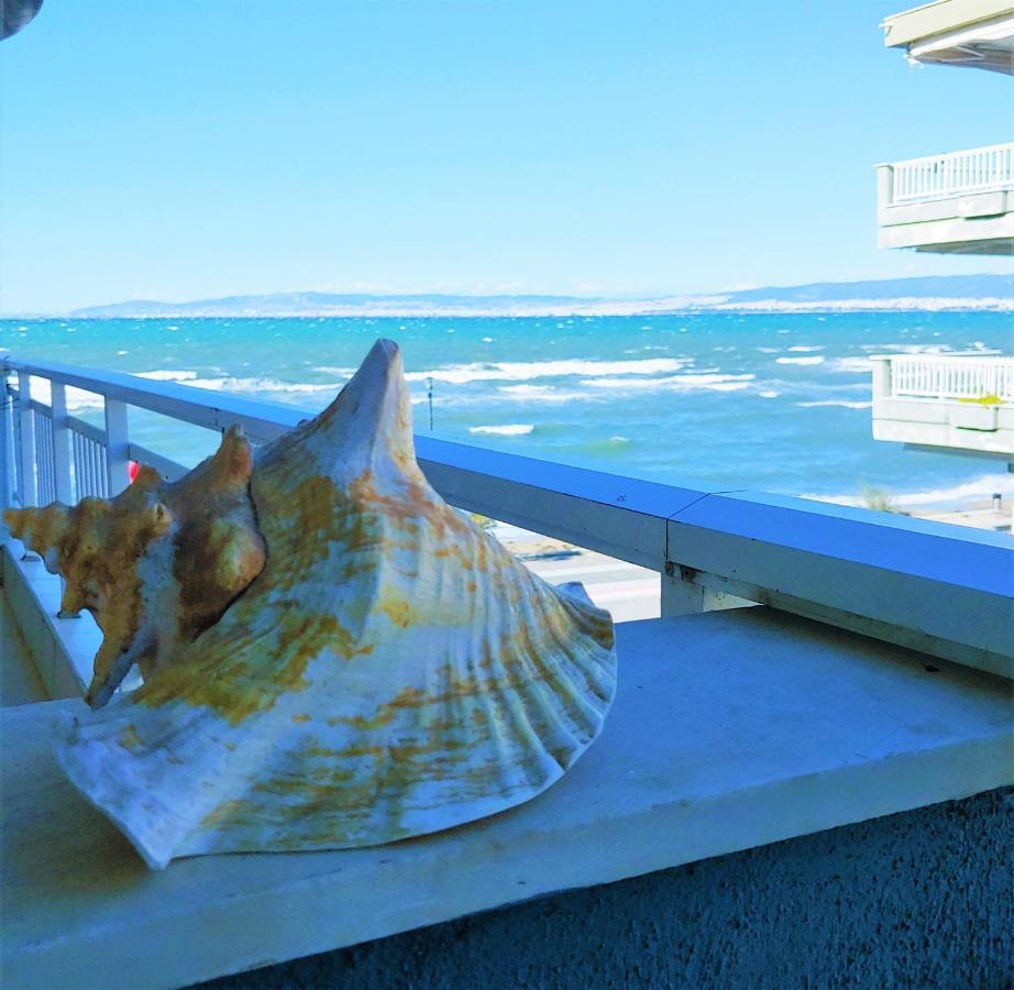 Niko'S Apartment - Beautiful Sea View Apartment ! Peraía المظهر الخارجي الصورة