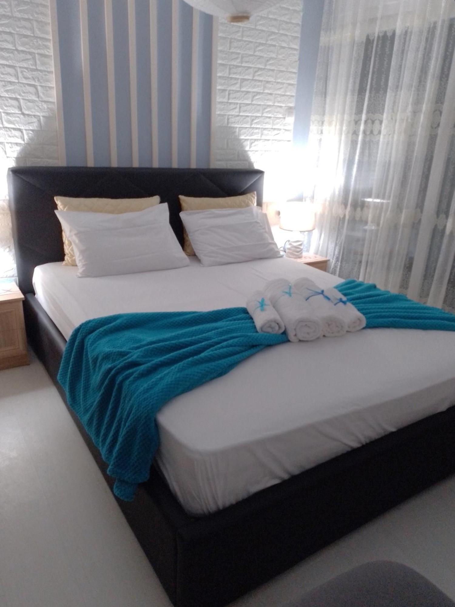 Niko'S Apartment - Beautiful Sea View Apartment ! Peraía المظهر الخارجي الصورة