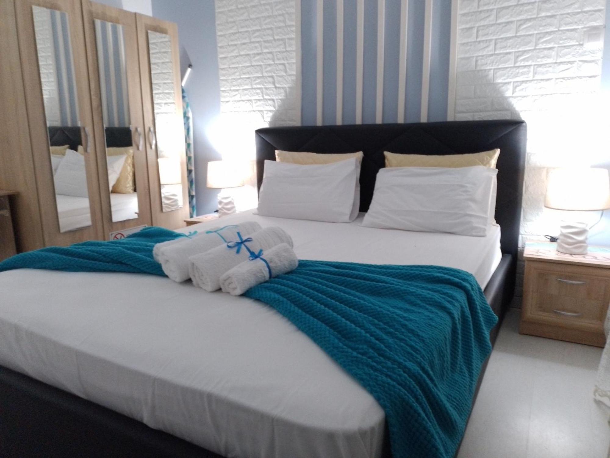 Niko'S Apartment - Beautiful Sea View Apartment ! Peraía المظهر الخارجي الصورة